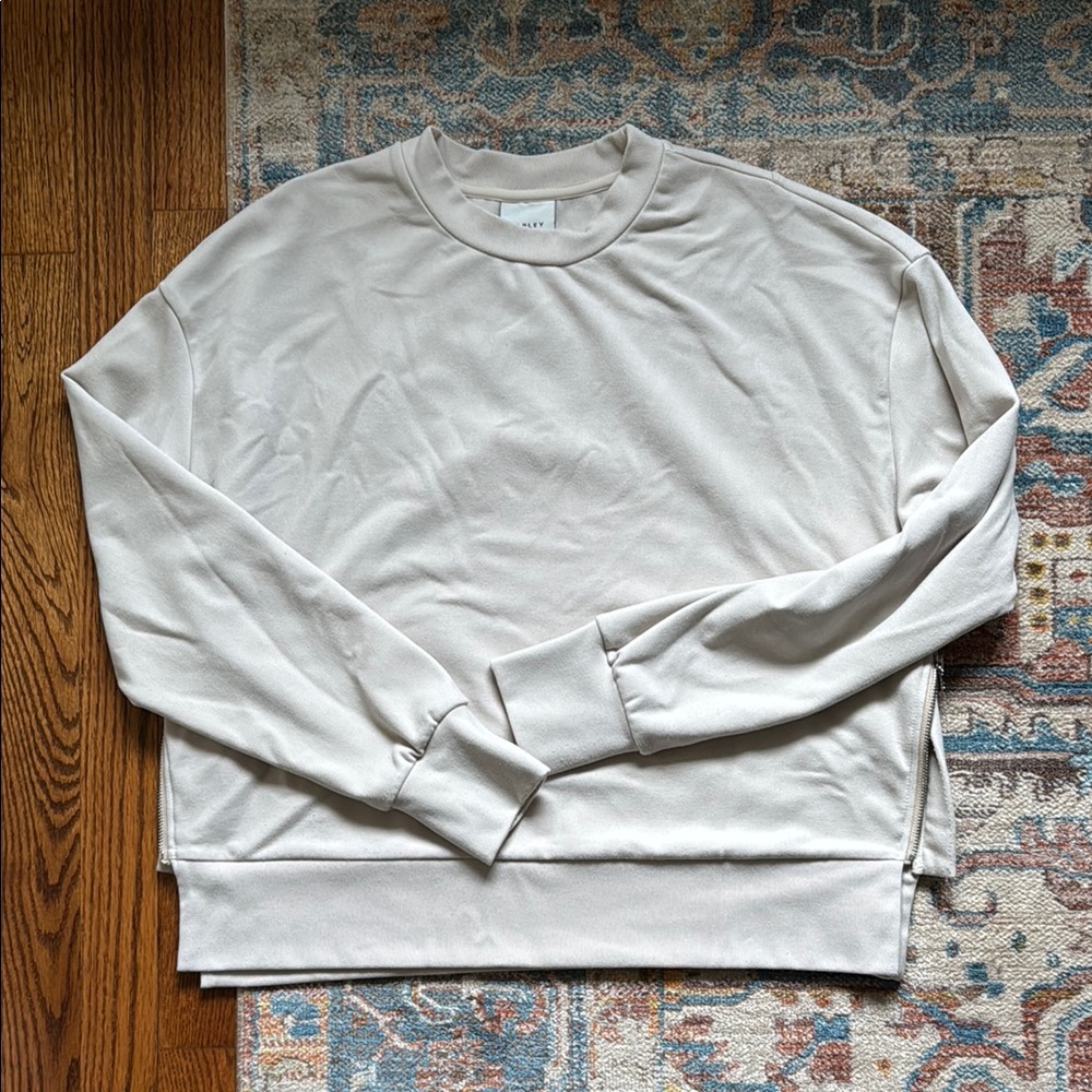Varley Light Beige Crewneck Sweatshirt